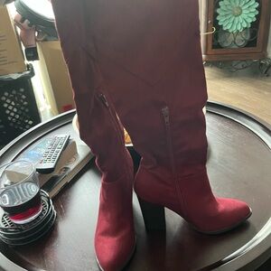 Elegant Red Knee-High Women's Boots